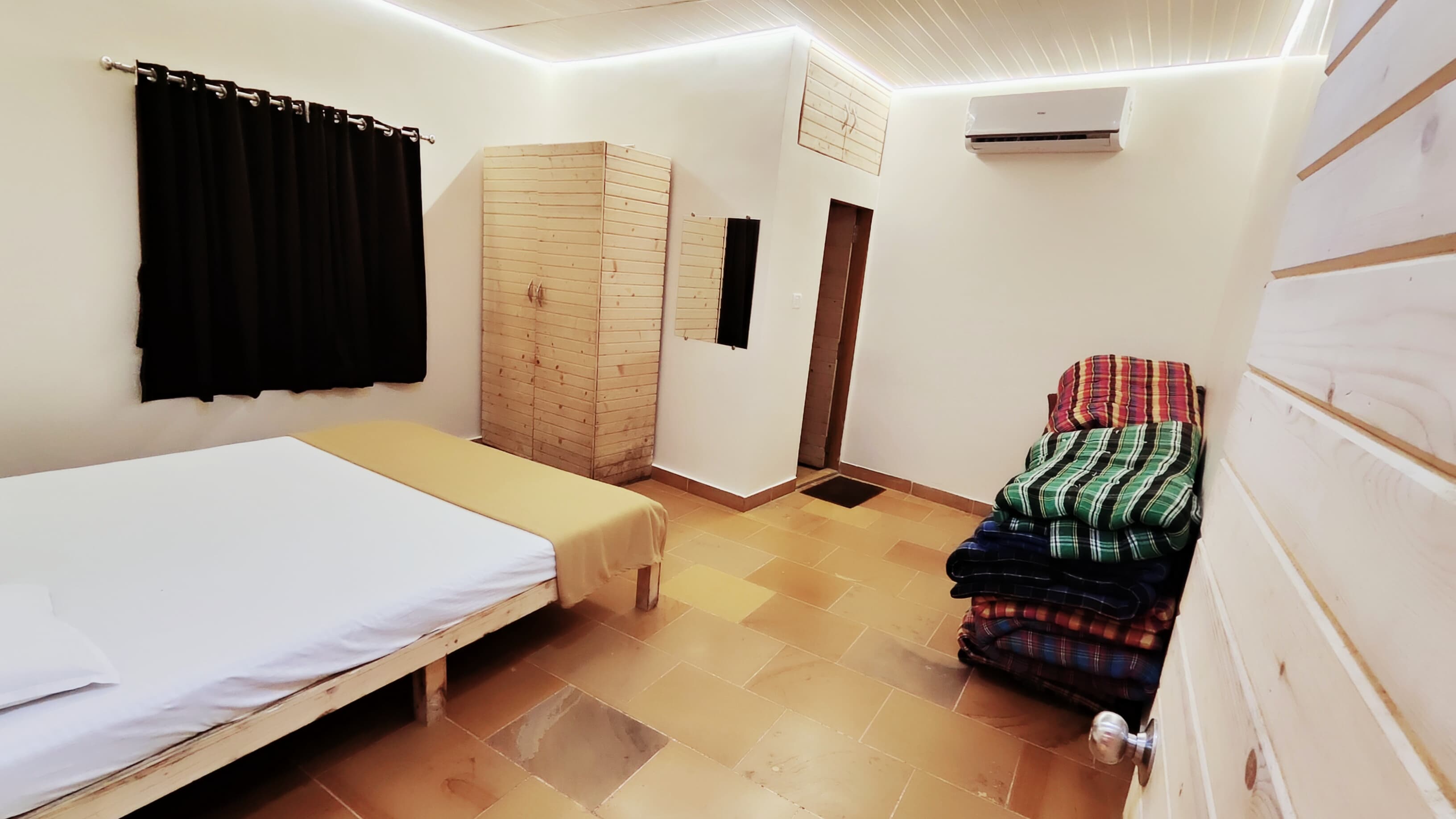 Dreamland Villa on rent in Mumbai Luxury villas with Private swimming