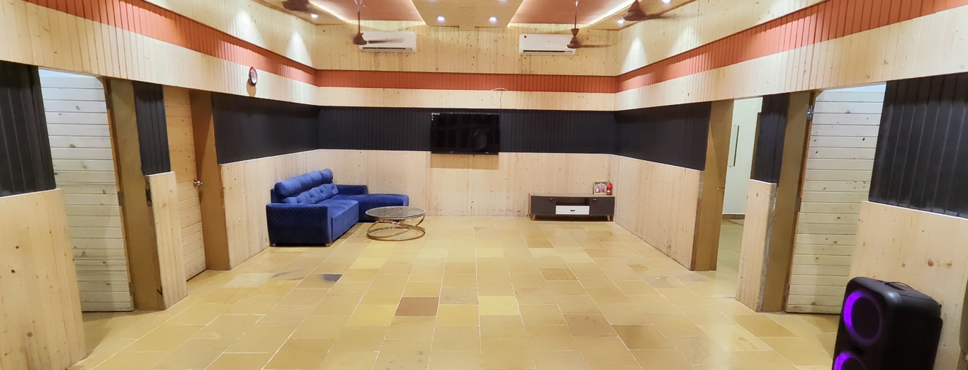 Dreamland Villa on rent in Mumbai Luxury villas with Private swimming