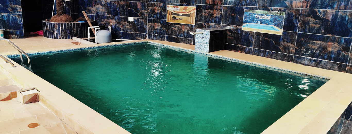 Dreamland Villa on rent in Mumbai Luxury villas with Private swimming